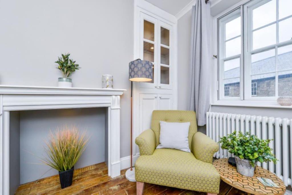 Victorian Townhouse - Stamford Centre - 2 Big Bedrooms, Living Room Kitchen Etc Tastefully Decorated Buitenkant foto